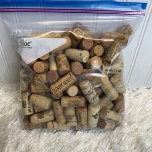 Gallon bag of wine corks, used For Crafting